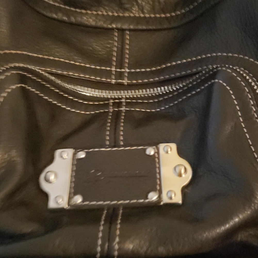 B Makowsky Leather Shoulder Purse - Picture 2 of 8